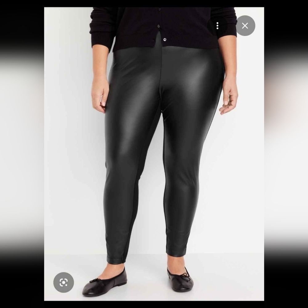Old Navy Women's Sleek Black Leggings